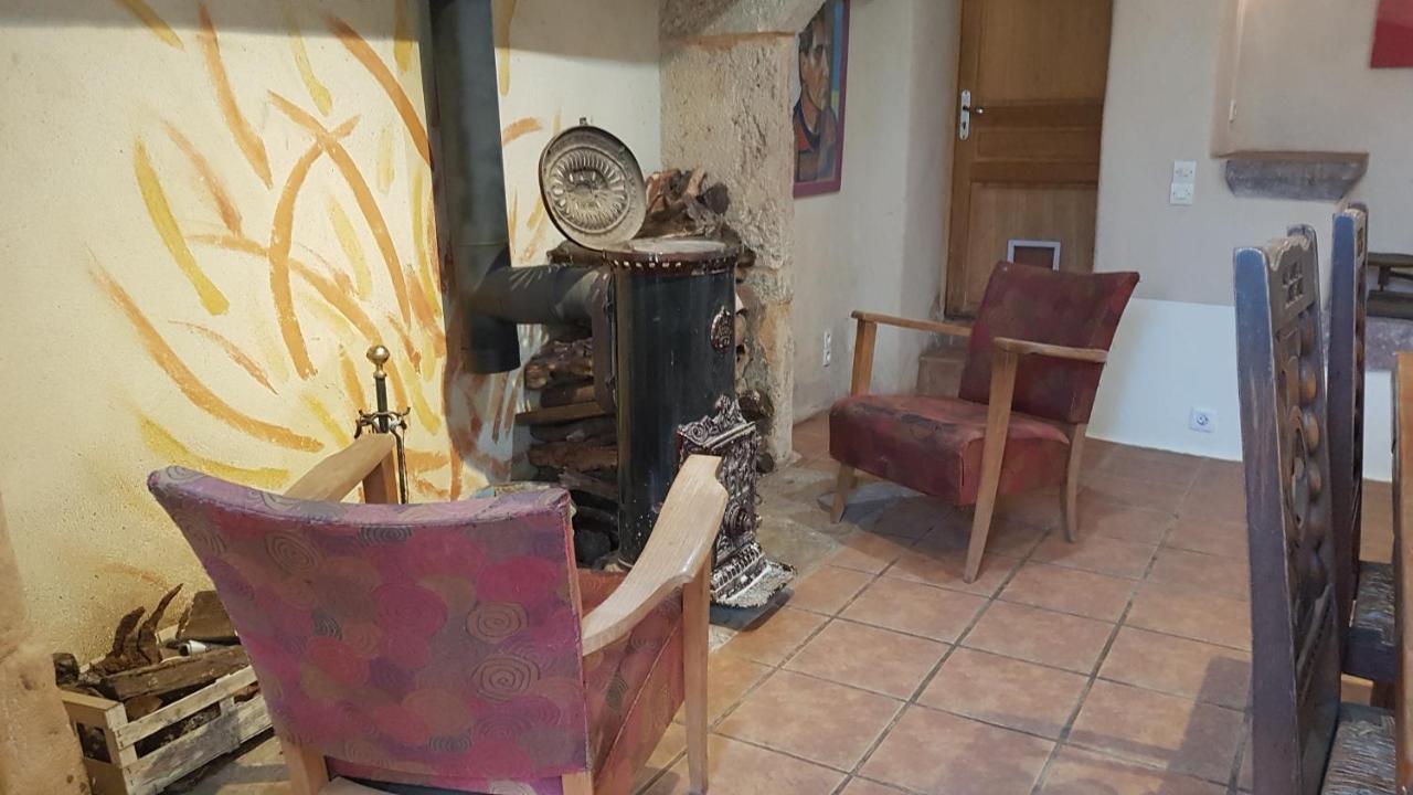 Maison Isolee Dans Les Vignes Et Les Bois Valady Bagian luar foto